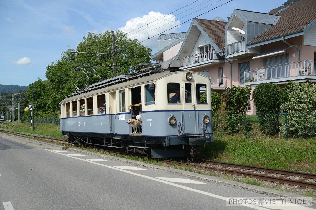 2023-09-02, BC-ASD Route des Oches
Automotrice BCFe 4/4 1 [Le TransOrmonan]
sur le réseau du chemin de fer musée Blonay Chamby pour Chablais en fête

[Photos converties]
Si la photo vous intéresse merci de me contacter
photos-vietti-violi@ik.me
