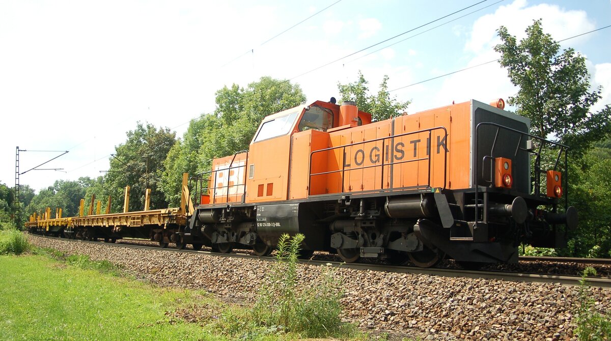 214 009-3 von BBL Logistik  92 80 1214 009-3 D-BBL mit leerem Gleistransportzug f�r den Stuttgart 21 Tunnel in Ulm am 20.06.2009.