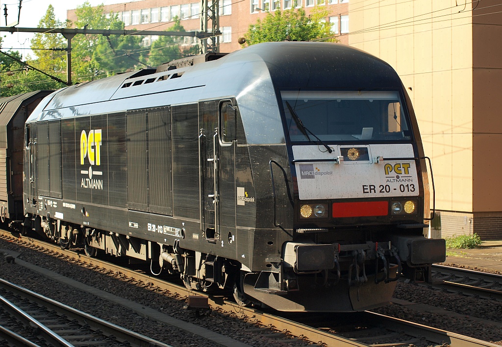 223 013-4/ER20-013 war im Jahre 2011 noch für PCT unterwegs. HH-Harburg 07.05.2011