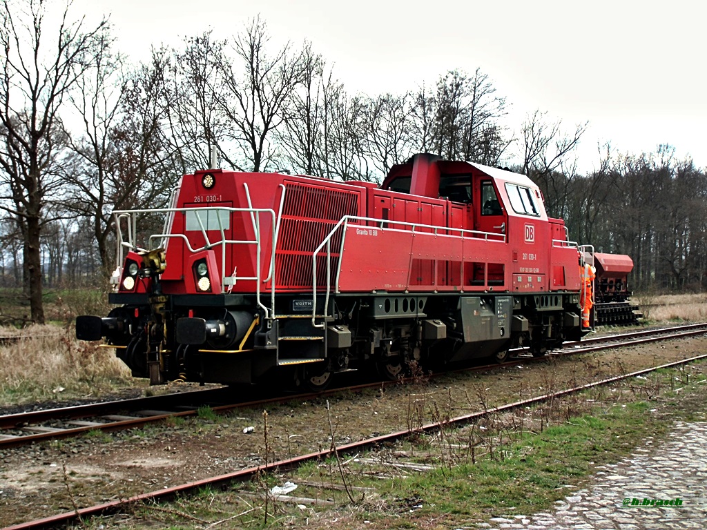 261 030-1 war auf rangierfahrt am bf glinde,26.03.15