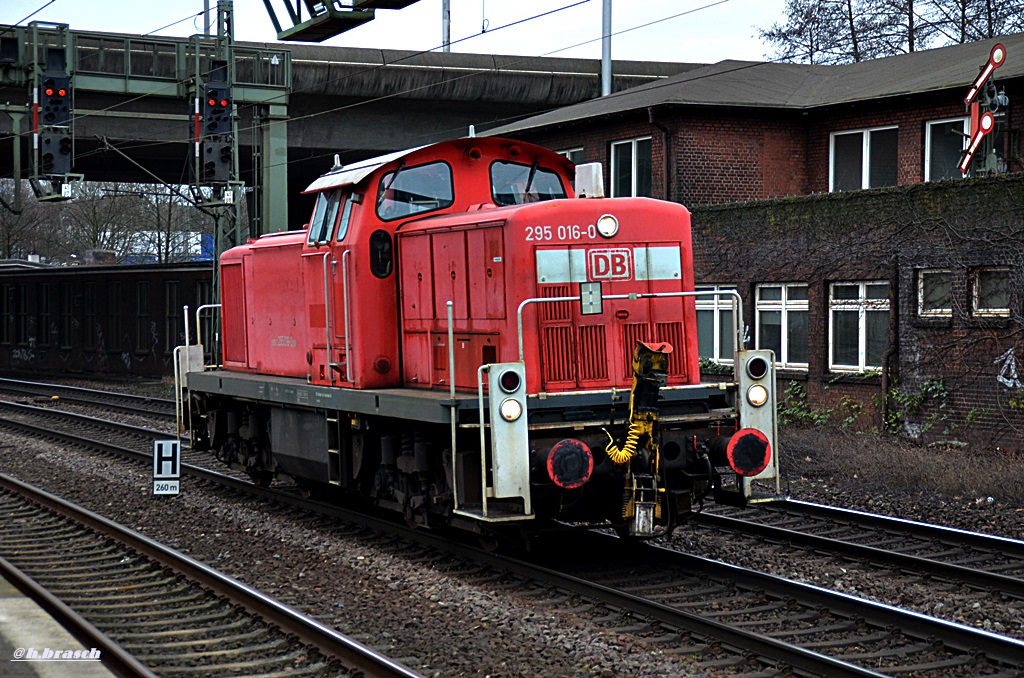 295 016-0 ist solo durch hh-harburg gefahren,24.02.15