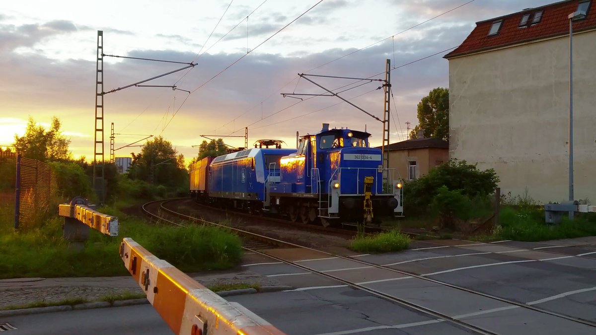 362 034-4+145 030 beim Rangieren in Wismar.13.07.2016