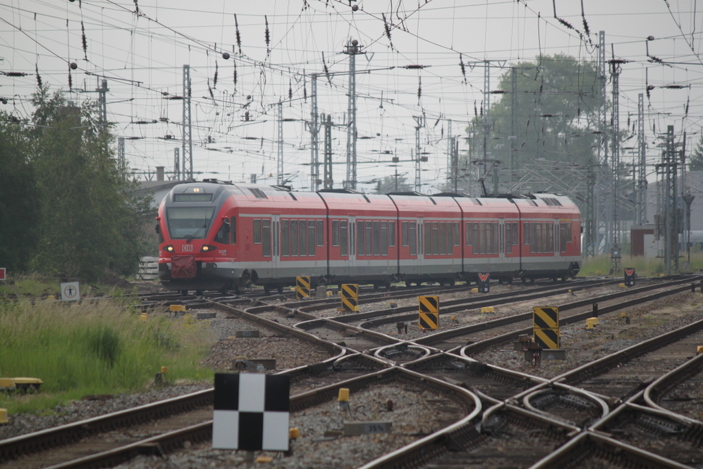 429 027-6 auf Rangier-Fahrt im Rostocker Hbf am 29.05.2016 spter ging es mit 429 528 gemeinsam nach Stralsund 