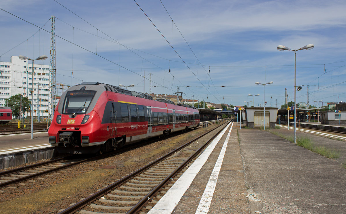 442 133 erreicht von Senftenberg kommend als RB24 Berlin-Lichtenberg.