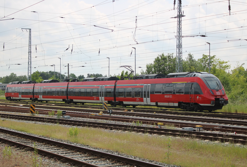 442 793-6 stand am 24.05.2024 im Rostocker Hbf abgestellt.