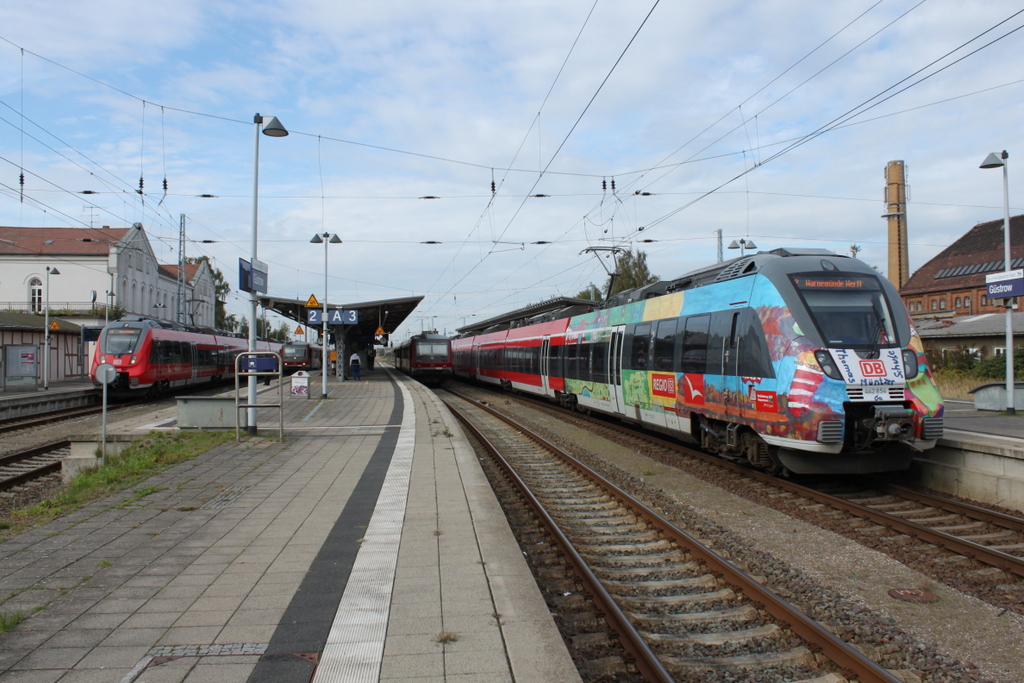 442 849-6,628 620-6,628 613-1 und 442 854-6 waren am 09.10.2015 zu Gast im Bahnhof Gstrow.