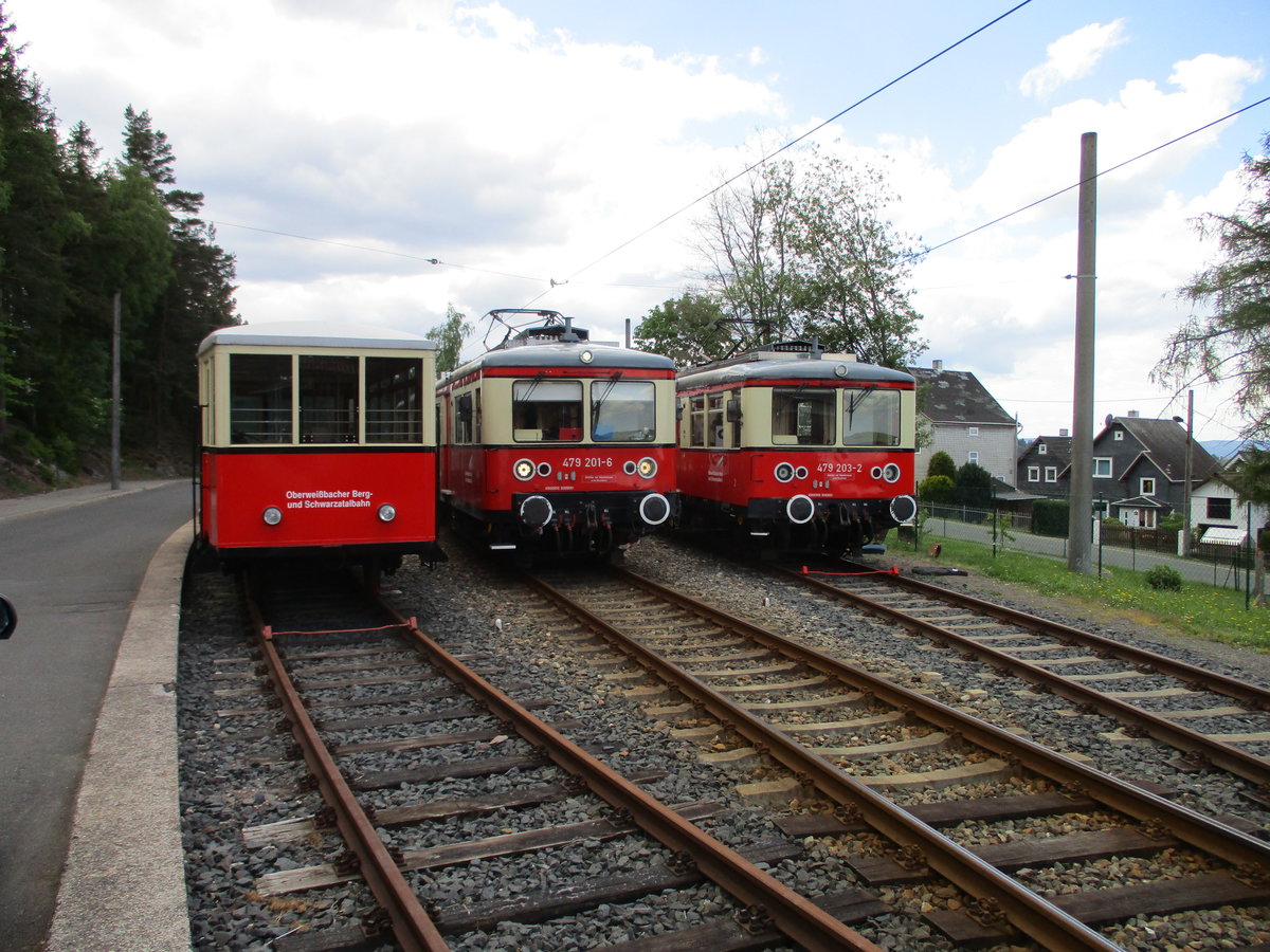 479 201 kam von Cursdorf in Lichtenhain am 479 203 vorbei.Aufnahme vom 27.Mai 2020. 