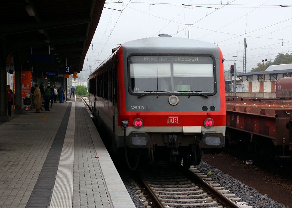 628 313-8/629 313-7 als RB 92 nach Kaisersesch, Bhf Andernach, 30.09.12 