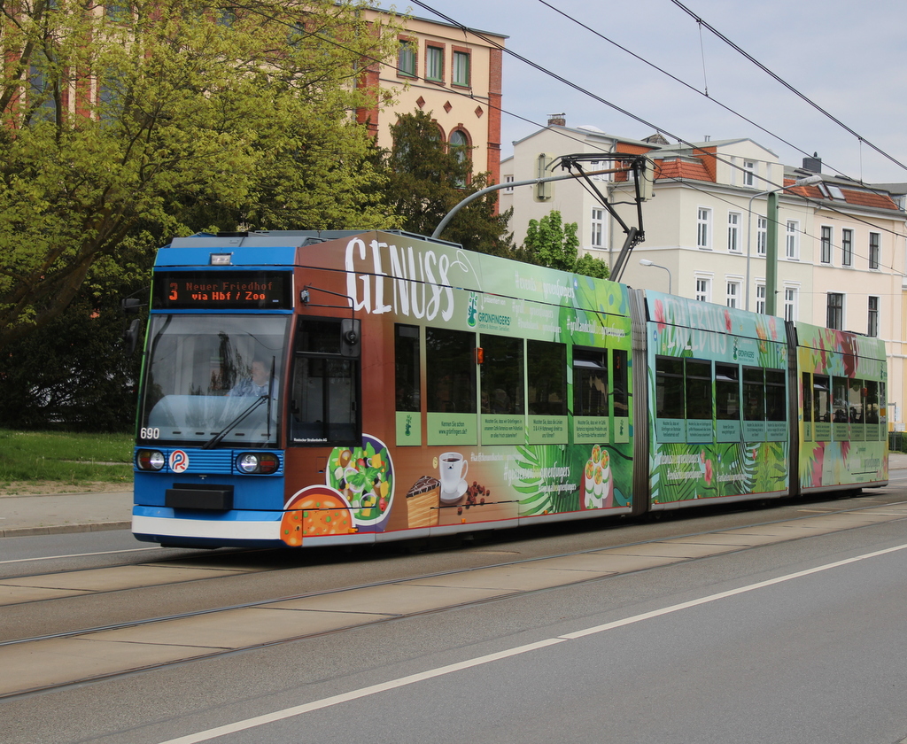 6N1 Wagen 690 als Linie 3 von Haltepunkt Dierkow nach Neuer Friedhof in der Rosa-Luxenburg Str.10.05.2026 