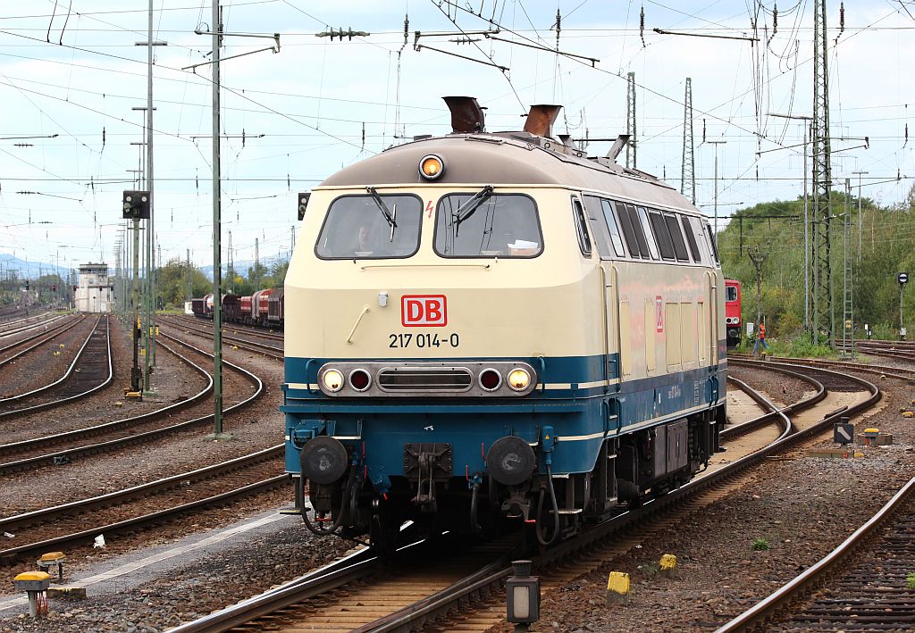 7.Lok: V162 014/217-014-0, Indienststellung 12.09.1968, Ausmusterung 26.11.2009, 1327kW, 140 km/h. Koblenz-Lützel 29.09.2012