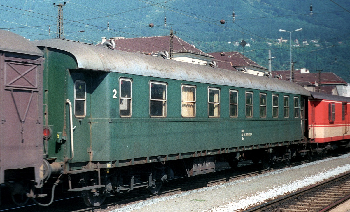 A-ÖBB 50 81 29-04 016-9 Gattung Bp Innsbruck Hbf 06.09.1986