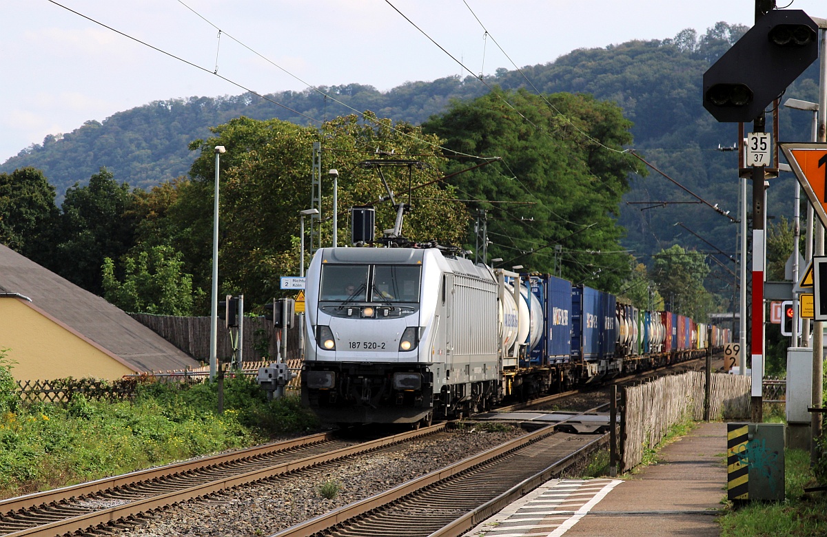 AKIEM 187 520-2 mit KLV festgehalten in Andernach-Namedy. 13.09.2021