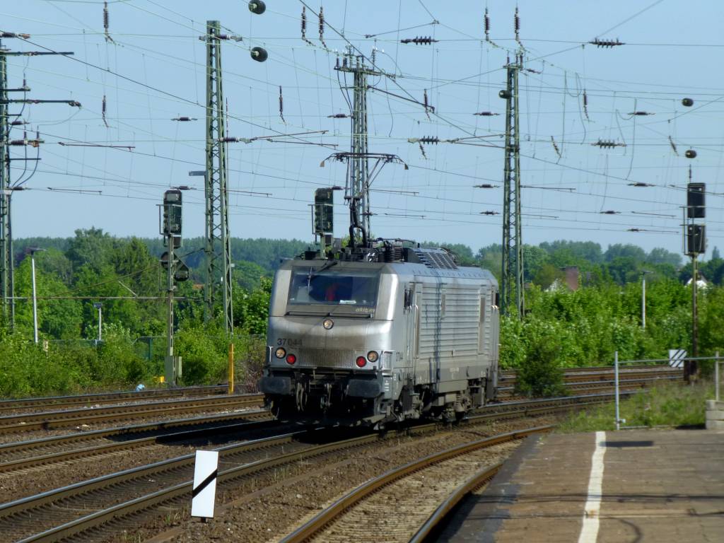 Akiem 37 044 in Hamm, 15.5.2017.