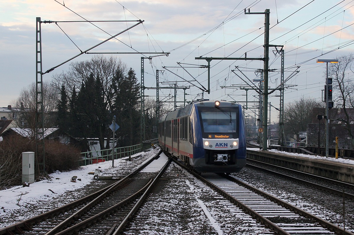 AKN 0622 156/656 kommt hier nach Neumünster gefahren und wird gleich als A1 nach Hamburg-Eidelstedt die Fahrt beginnen. Neumünster 19.01.2016