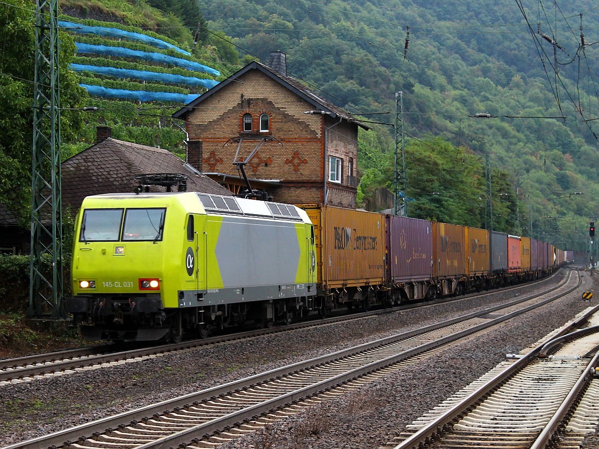 Alphatrains/Crossrail 145-Cl 031/145 103-8 durchfährt hier mit einem P&O Containerzug den Bhf Kaub am 13.09.2013.