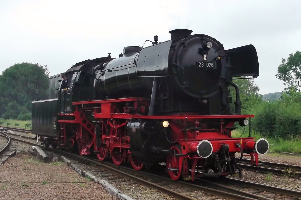 Am 12 Juli 2014 steht 23 076 in Simpelveld als gast bei der ZLSM. 