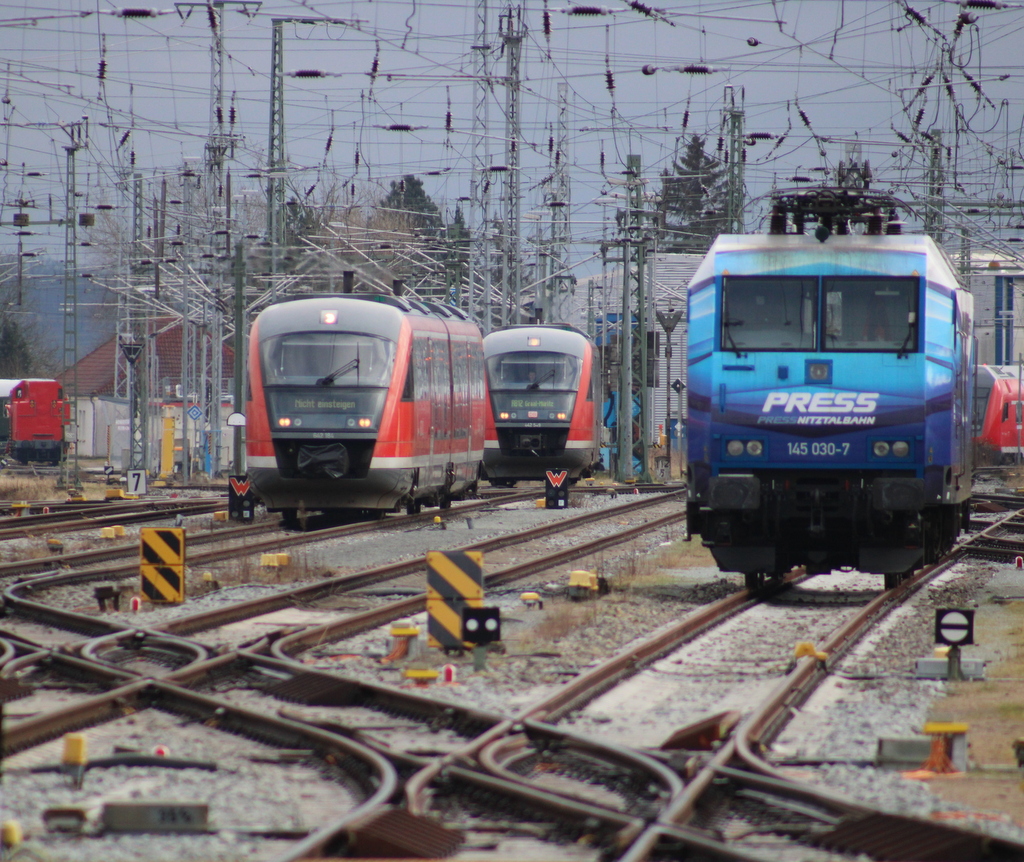 Am 24.02.2023 stand die Werbelok 20 Jahre Press im Rostocker Hbf.