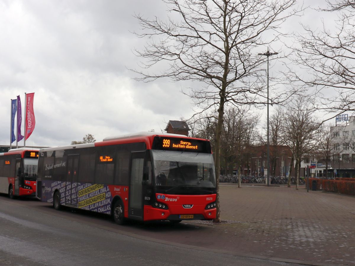 Arriva Bravo Bus 8929 DAF VDL Citea LLE 120 Baujahr 2014. Stationsplein Roosendaal 01-04-2022.

Arriva Bravo bus 8929 DAF VDL Citea LLE 120 bouwjaar 2014. Stationsplein Roosendaal 01-04-2022.