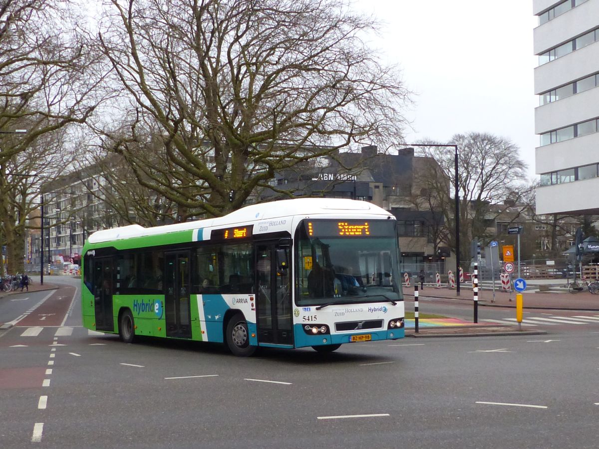 Arriva Bus 5415 Volvo 7700 Hybride. Stationsweg, Dordrecht 16-02-2017.

Arriva bus 5415 Volvo 7700 Hybride. Stationsweg, Dordrecht 16-02-2017.