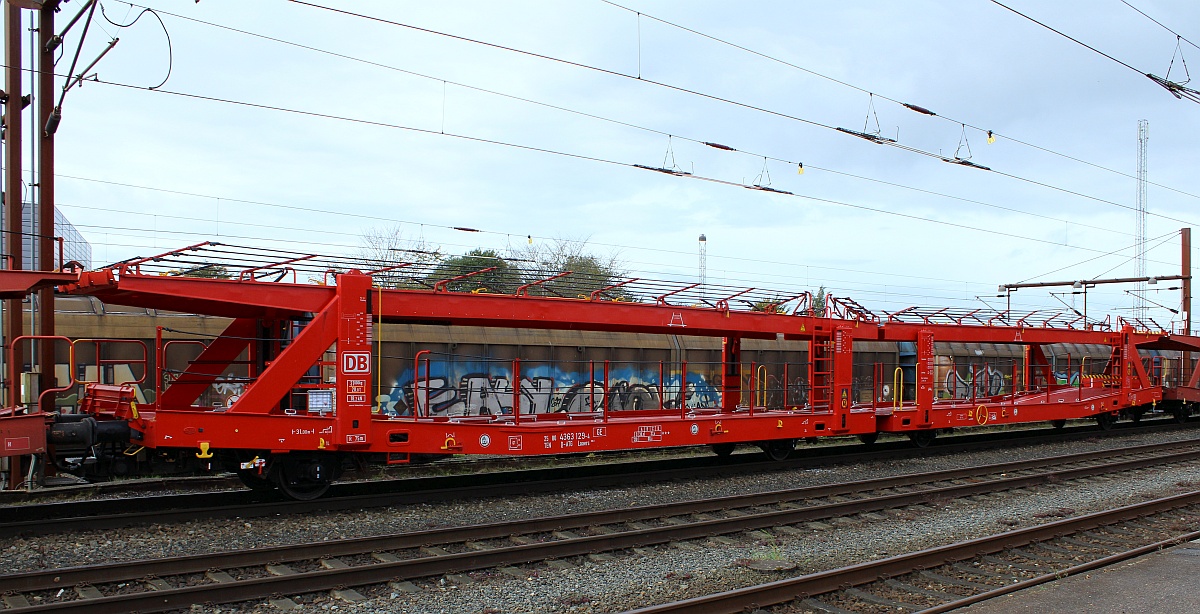 ATG Autotransportwagen der Gattung Laaers 560.3 registriert unter 25 80 4363 129-4 D-ATG, Padborg 13.10.2021