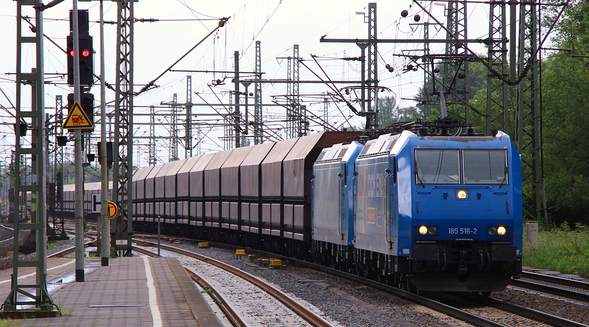 ATLU 185 516-2 und 512-1 mit Kohlependel Leerzug HH-Harburg 28.05.2022 