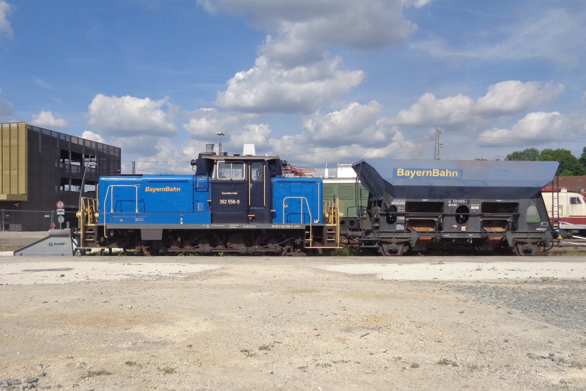 Bayernbahn 362 558 steht am 1 Juni 2019 in Nrdlingen. 