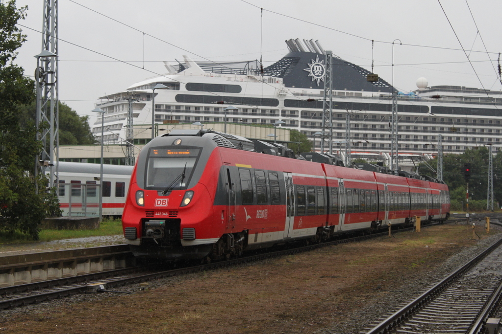 bei aller bestem Fotowetter kam 442 346 in Warnemünde an.23.07.2017