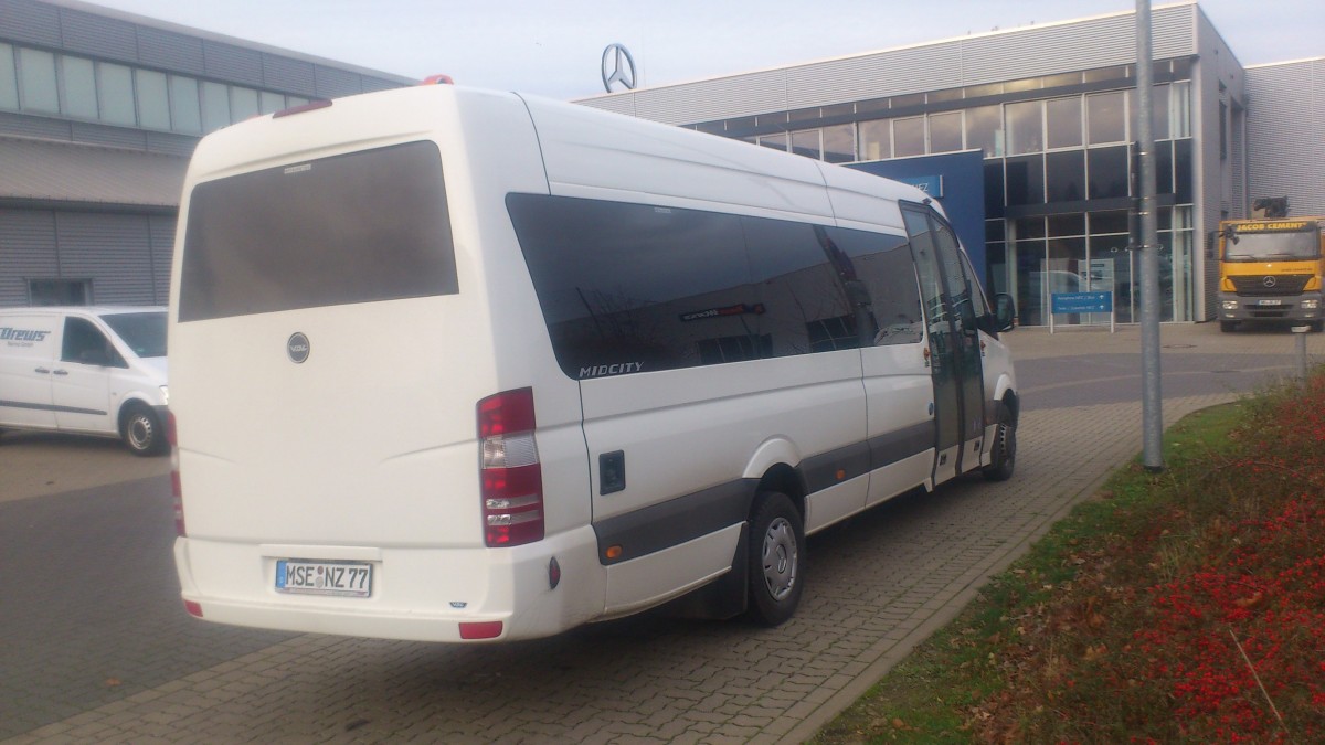 .....bei diesen Umbau von VDL MIDCITY wurde der Sprinter mit Elementen verlngert um mehr Leuten platz zu bieten obwohl die Fahrgastzahlen gering sind    