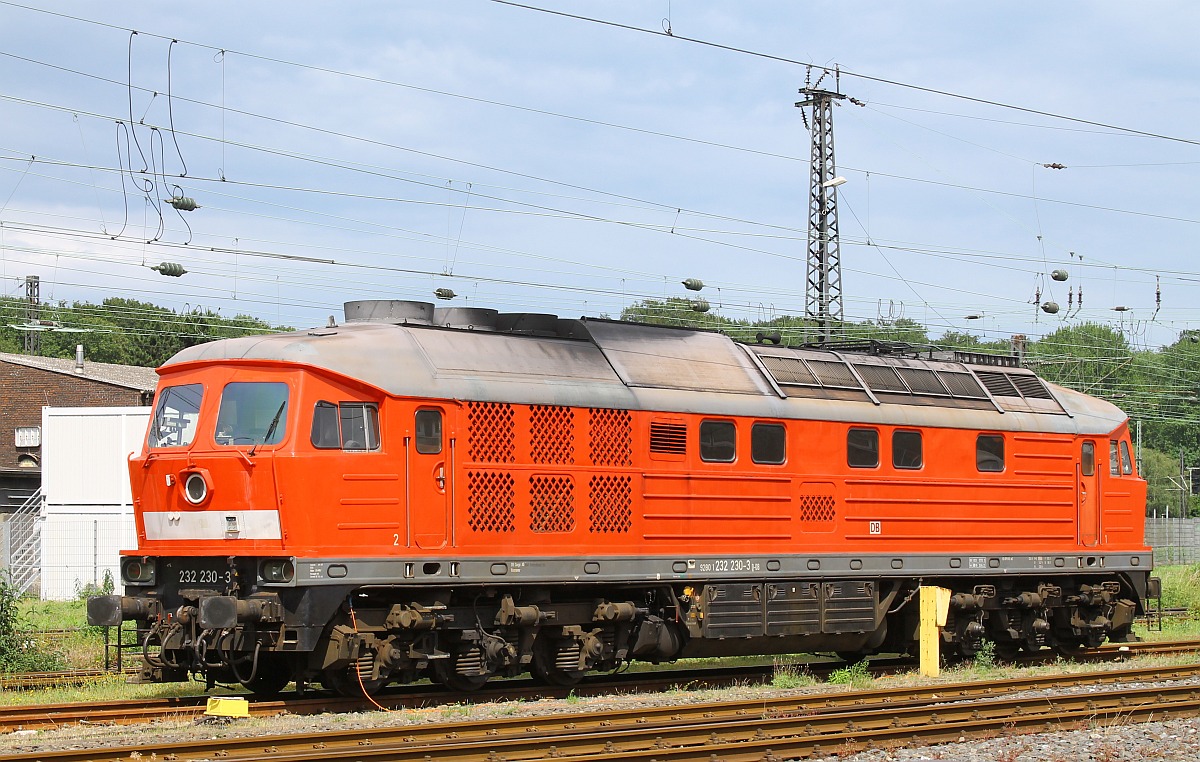 Bei einem Abstecher zum Bw Oberhausen Osterfeld Süd trafen wir die schon von den Marschbahn-Umleitern bekannte 232 230 an