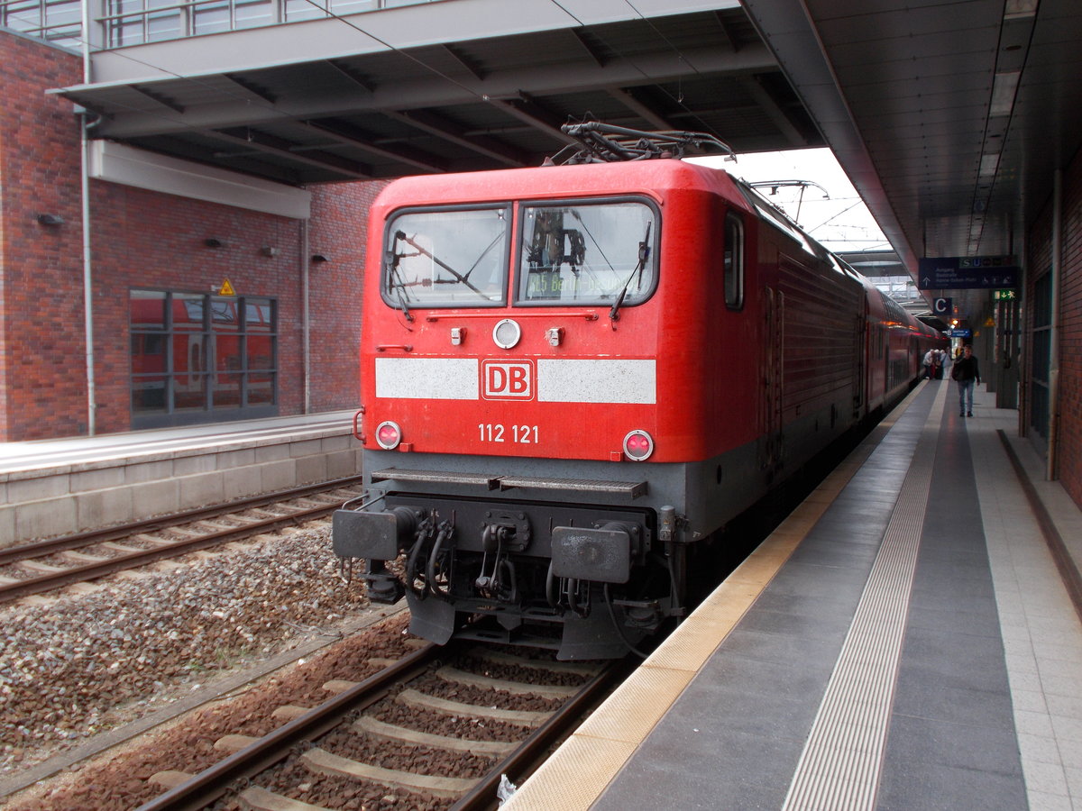 Bereits in Berlin Gesundbrunnen war für die 112 121,am 23.September 2017,Feierabend.