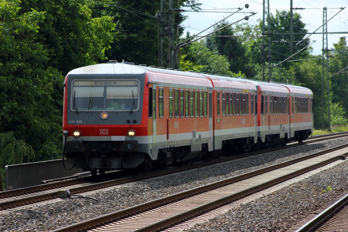 Braunschweiger Besuch im Norden...VT 628/928 625-5/625-2(REV/FK X/17.11.10, Verl/HBS/16.11.17) und 628/928 597-6/597-3(REV/FK X/21.09.10, Verl/HBS/20.09.17) werden seit einer Woche wegen der Kieler Woche auf dem RE 74 zwischen Kiel und Husum eingesetzt. Schleswig 21.06.17