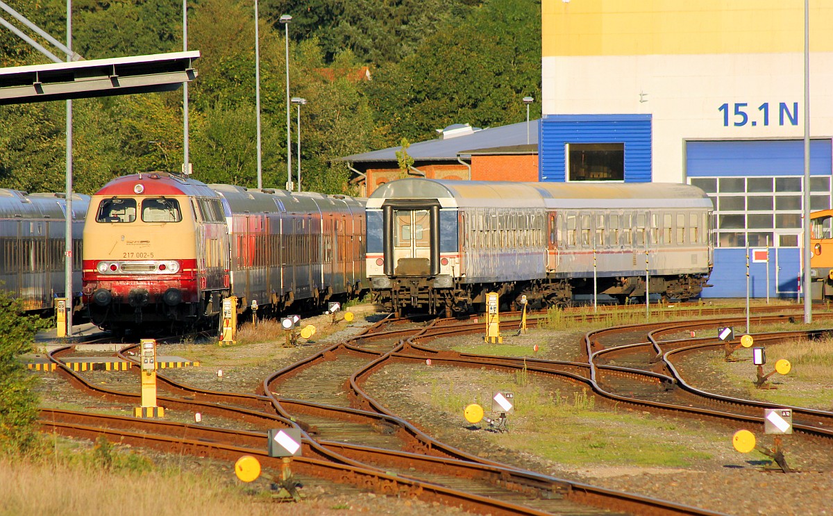 BTEX 217 002-5 steht immer noch im Bw Husum abgestellt. 03.09.2017