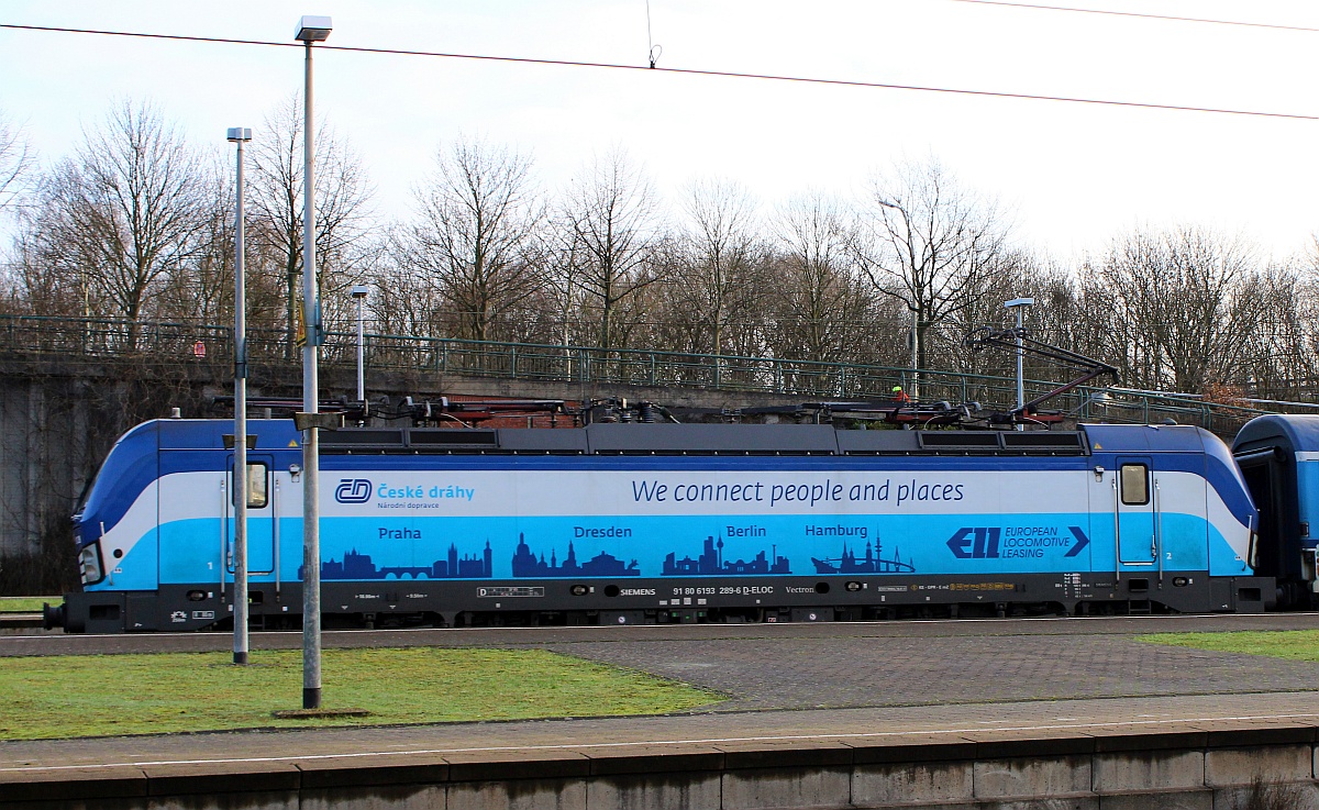 CD 193 289-6 mit CD Leer EC Einfahrt Hamburg-Harburg, 15.01.2022