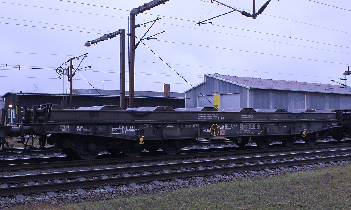 D-DB 31 80 4871 653-0 Gattung Sahmms-t 710. Sechsachsiger Schwertransport-Wagen, Pattburg/DK 11.12.2016