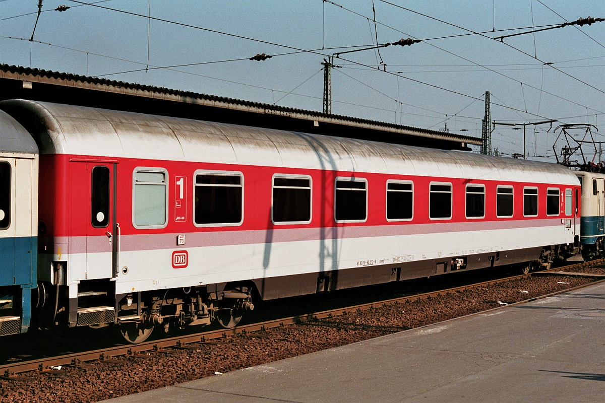 D-DB 61 80 19-95 012-9 Gattung Avmz111.2(110) Bremen Hbf 1988