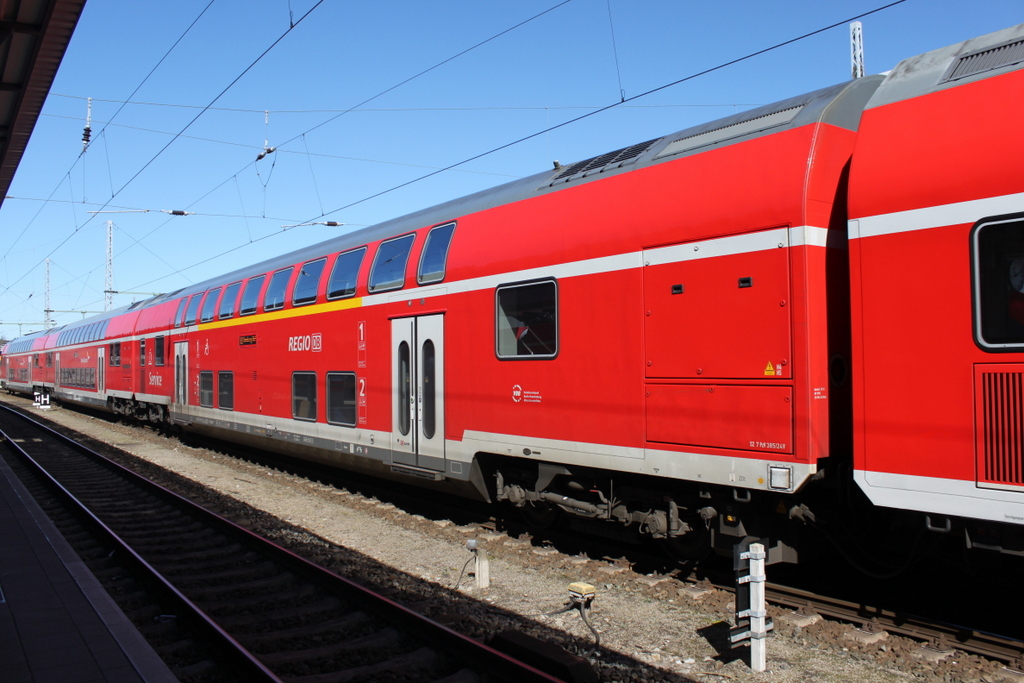 DABpbza 757.4 im RE 4310(Rostock-Hamburg)01.04.2016