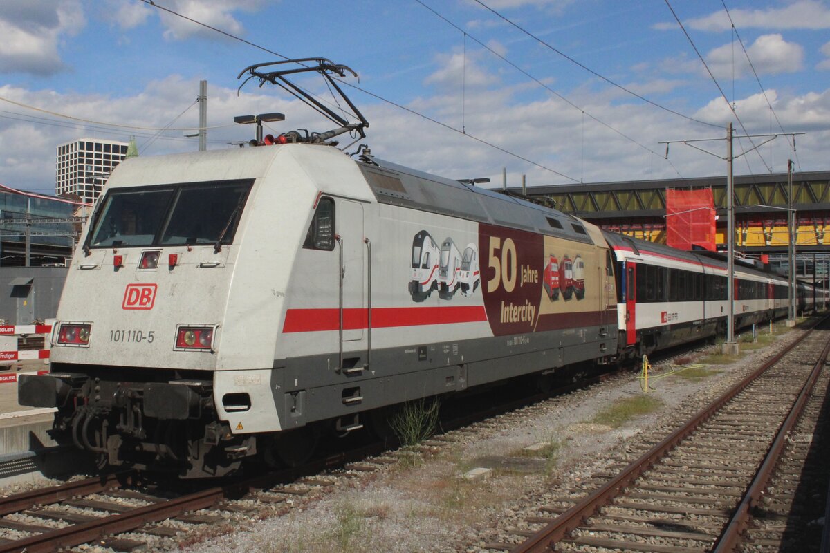 DB 101 110 hat am 16 Mai 2025  mit +90 deren Reise nach Basel SBB beendet und wird dort fotografiert.