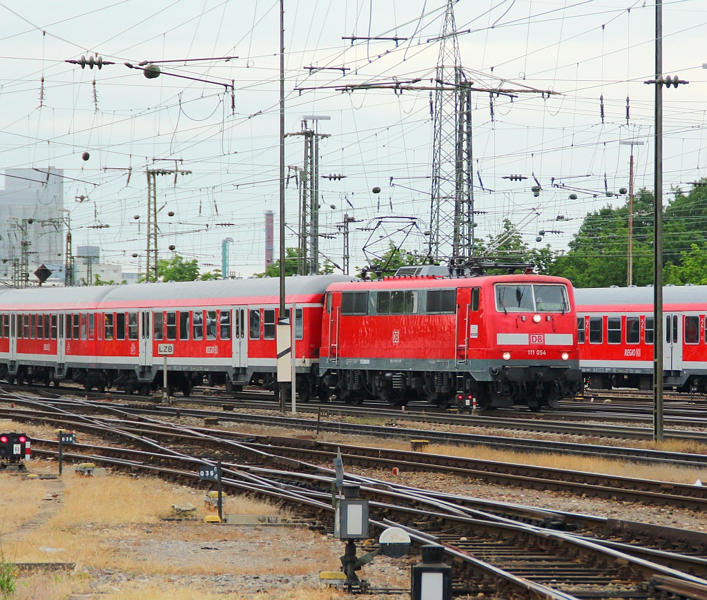 DB 111 054 Basel bad Bhf 01.06.2012