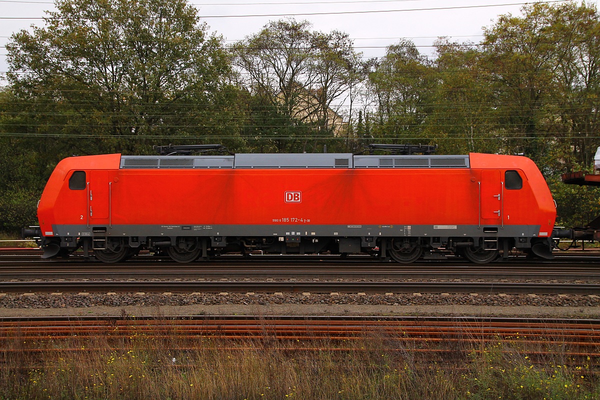 DB 185 172-4 als Seitenportrait aufgenommen im Bhf Verden/Aller. 01.11.2013