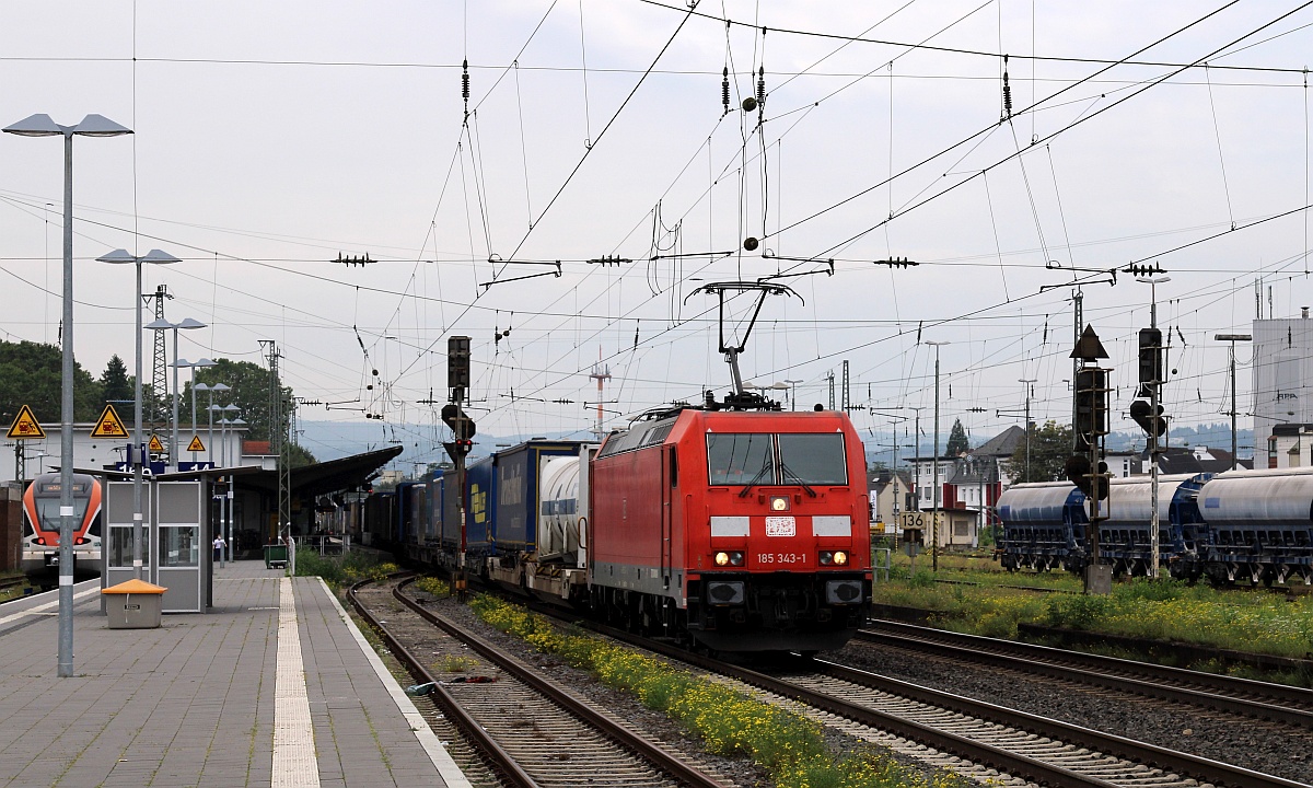 DB 185 343-1 (REV/LMR 9/23.06.16) mit KLV Zug. Neuwied 17.09.2021