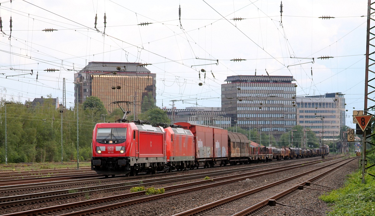 DB 187 151 + 185 155 mit Gterzug Dsseldorf-Rath 11.07.2020