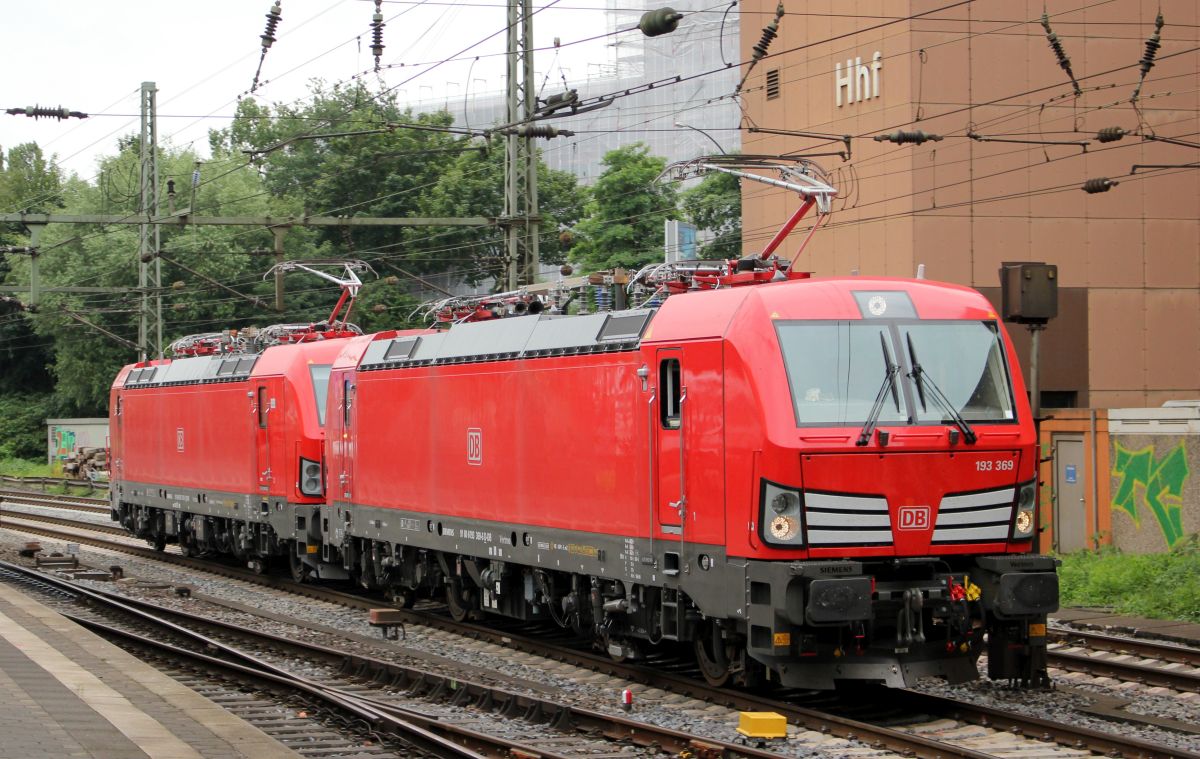 DB 193 369-6(REV/MMAL/xx.xx.xxxx) und 193 381-1(REV/MMAL/16.04.19). HH.Harburg 06.07.2019