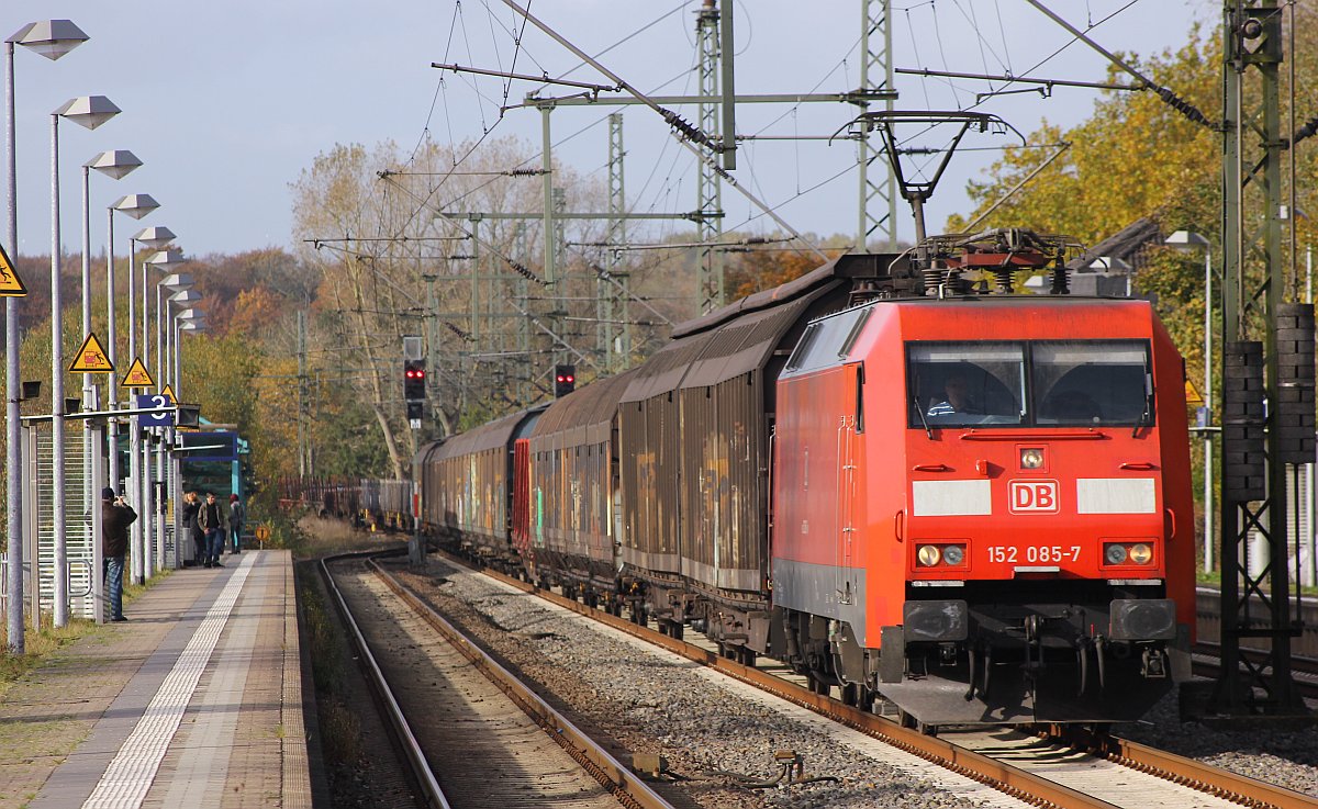 DB 6152 085-7 mit verspätetem Gz nach Maschen, Schleswig, 30.10.2016