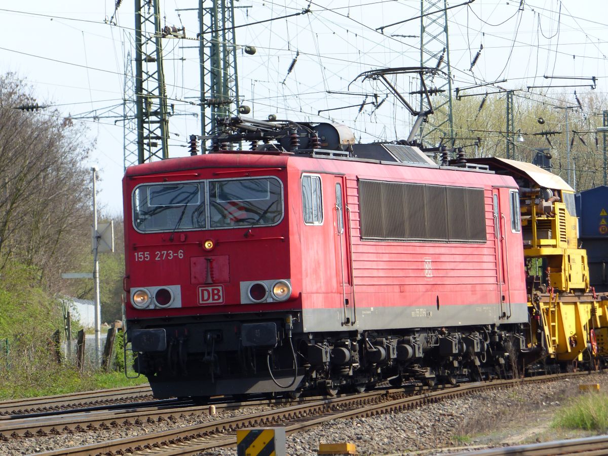 DB Cargo Lok 155 273-6 Rangierbahnhof Kln Gremberg. Porzer Ringstrae, Kln 31-03-2017.

DB Cargo loc 155 273-6 rangeerstation Keulen Gremberg. Porzer Ringstrae, Keulen 31-03-2017.