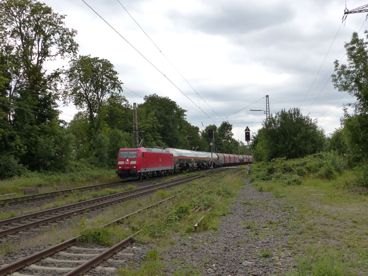 DB Cargo Lokomotive 185 069-2 Kalkumerstrasse, Lintorf 09-07-2020.

DB Cargo locomotief 185 069-2 Kalkumerstrasse, Lintorf 09-07-2020.