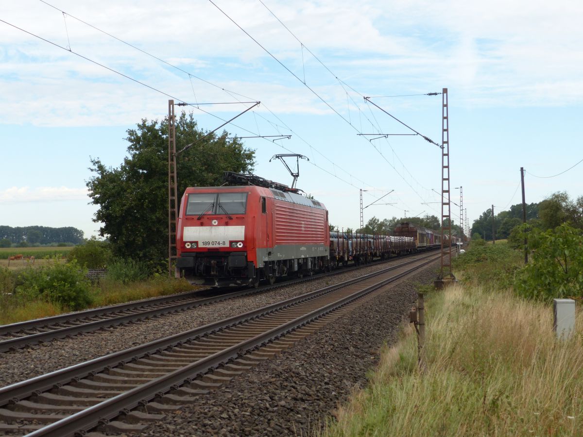 DB Cargo Lokomotive 189 074-8 Alte Heerstraße, Rees 21-08-2020.


DB Cargo locomotief 189 074-8 Alte Heerstraße, Rees 21-08-2020.