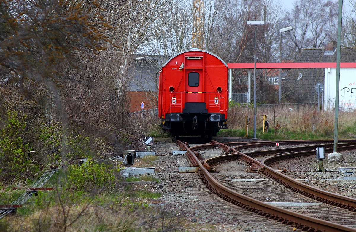 DB Notfalltechnik Einheitshilfsgerätewagen 60 80 95-11 070-2 EHG368 abgestellt im/am Bhf Niebüll. 14.04.2015