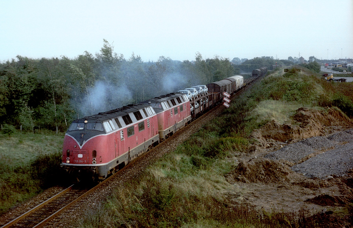 DB V 200 014 + V 200 022 Ausfahrt Pattburg/DK 24.09.1981