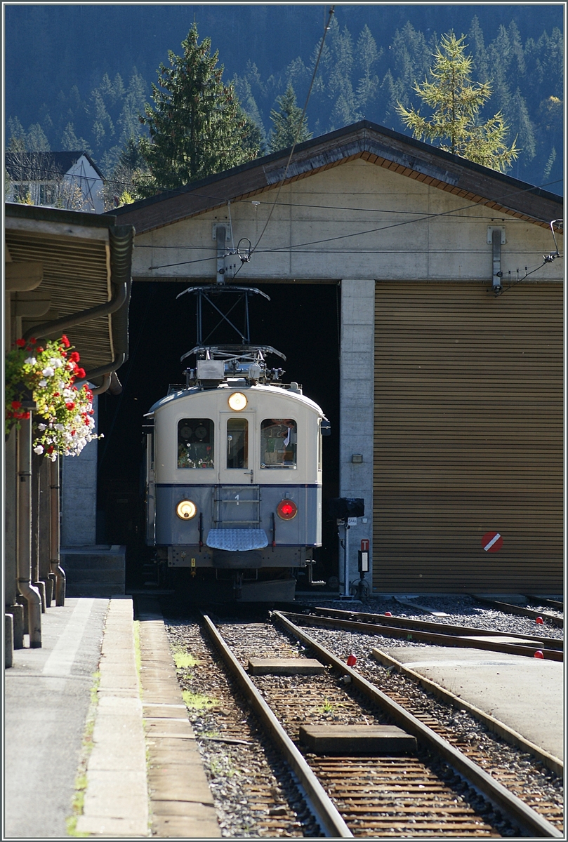 Der ASD BCFe 4/4 N° 1 begibt sich in Les Diablerets bis zur Rückfahrt in Döpôt.
18. Oktober 2014