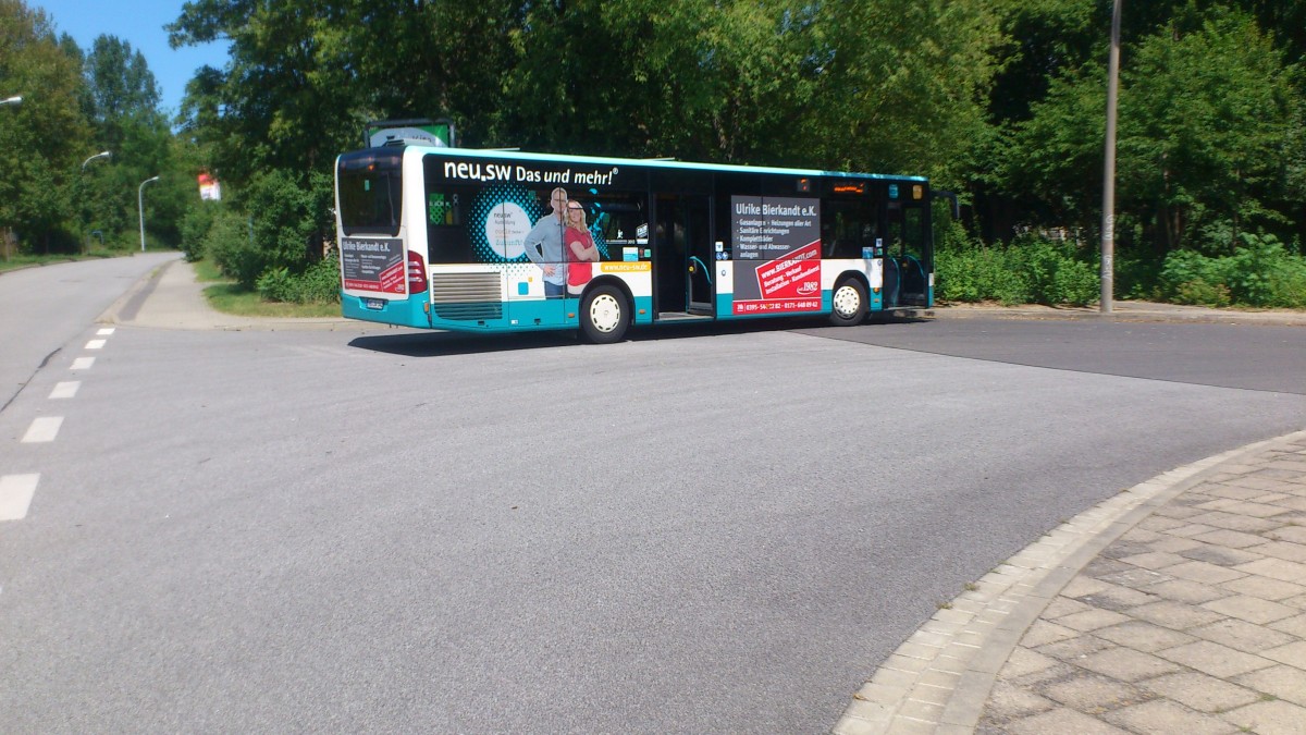 Der Citaro 2 NB SW 542...und noch die rechte seitenansicht dieses wagen auf der linie 5...und noch mit werbung für's eigene unternehmen eine ausbildung dort zumachen die in folge mehrmals mit gut ausgezeichnet wurde